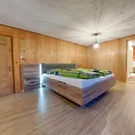 420Qm Bayerisches Haus Mit 2400Qm Uneinsehbarer Garten In Beliebter Urlaubsregion Villa *