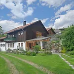 420Qm Bayerisches Haus Mit 2400Qm Uneinsehbarer Garten In Beliebter Urlaubsregion * Freyung